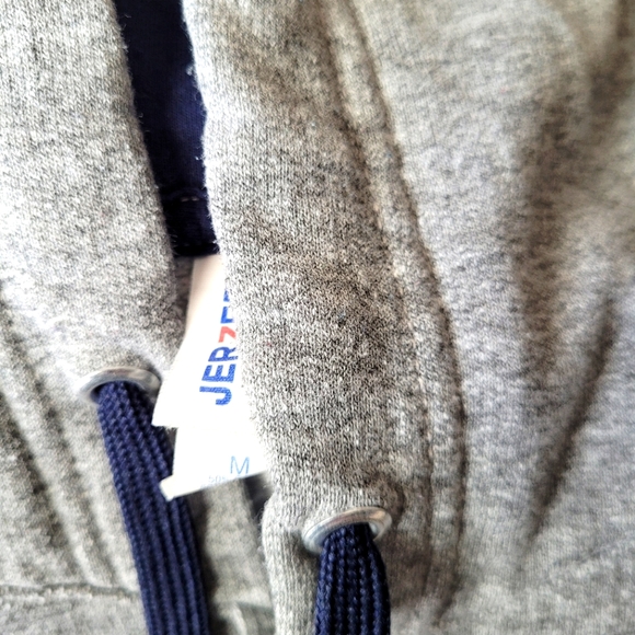 Medium Hoodies - Picture 2 of 3